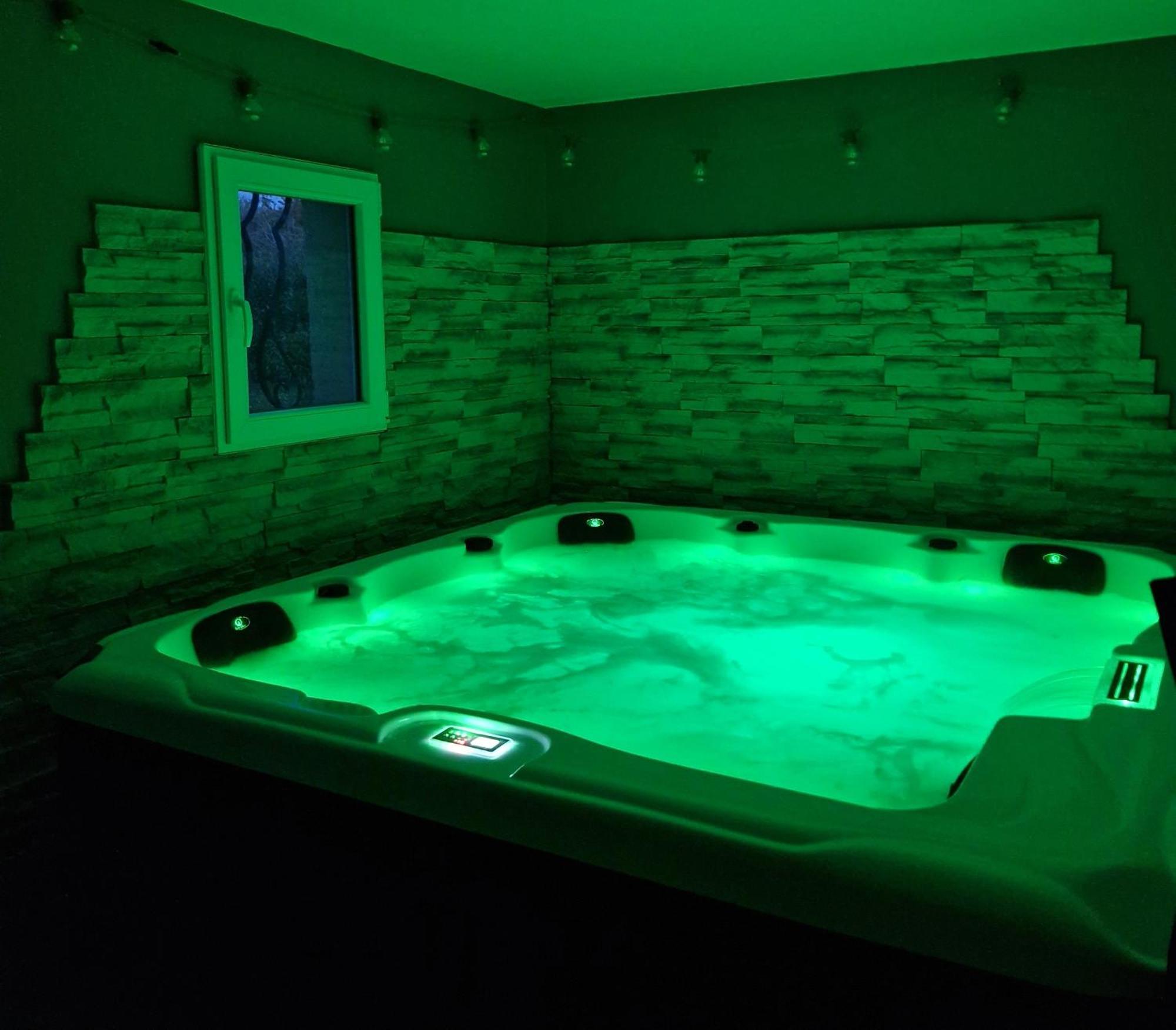 Chill House - Maison 2 Chambres - Option Jacuzzi Chevannes  Exterior foto